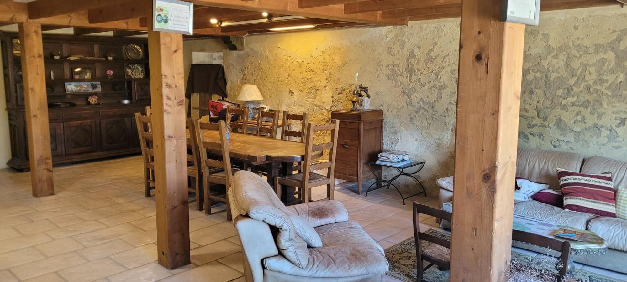 Mas Du Grand Peloux Hotel Пор-Сен-Луи-дю-Рон Екстериор снимка