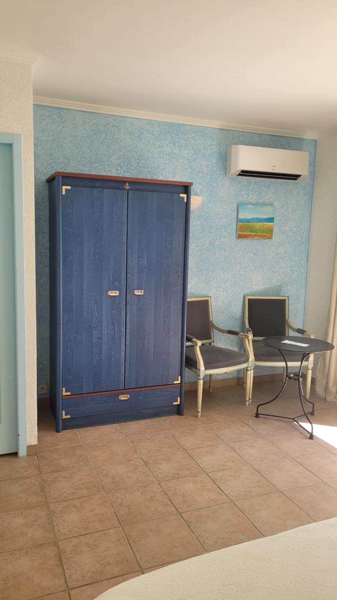 Mas Du Grand Peloux Hotel Пор-Сен-Луи-дю-Рон Стая снимка